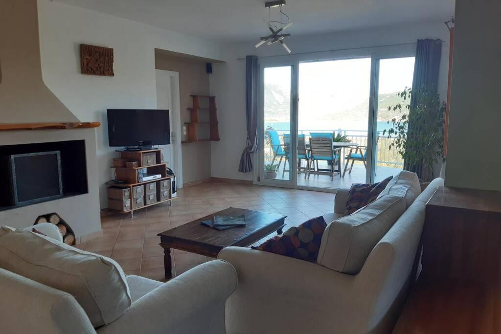 Villa Sunrise With Stunning Views And Private Pool Katokhórion Exterior foto